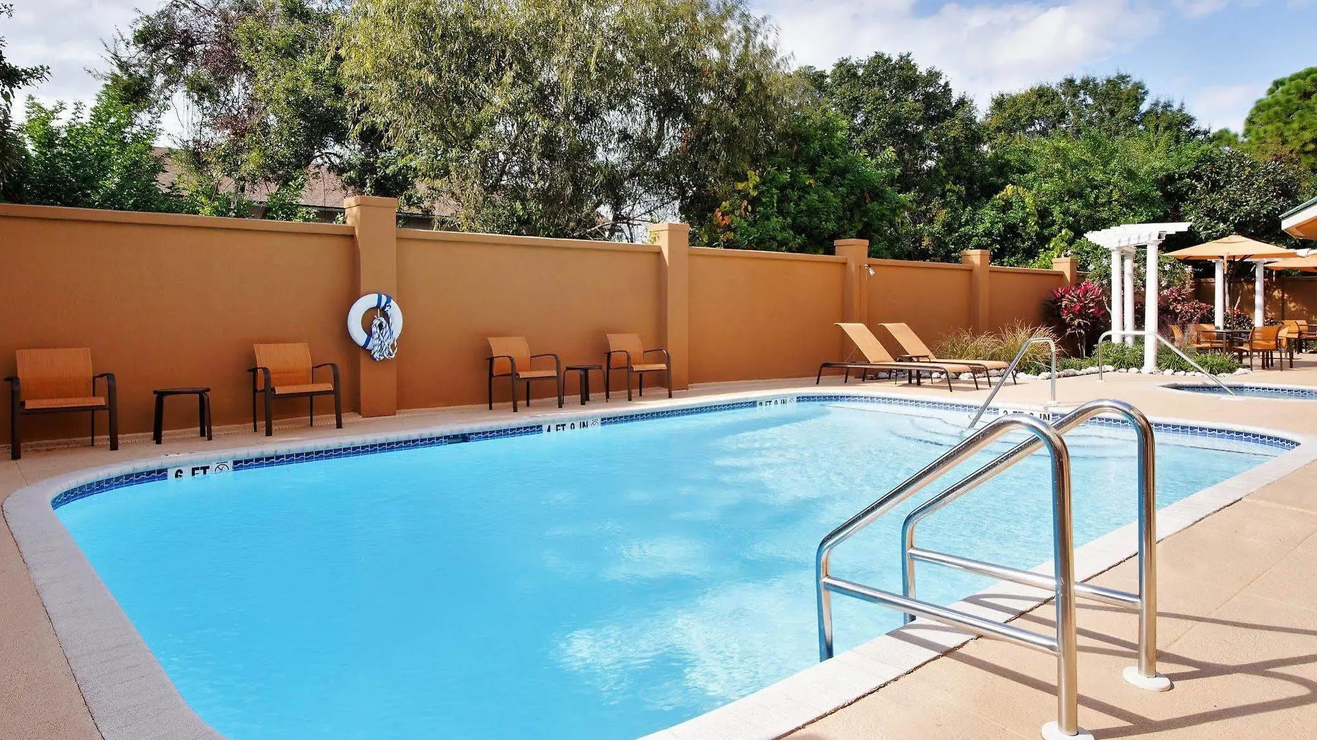 Courtyard Sarasota Bradenton Airport Hotel