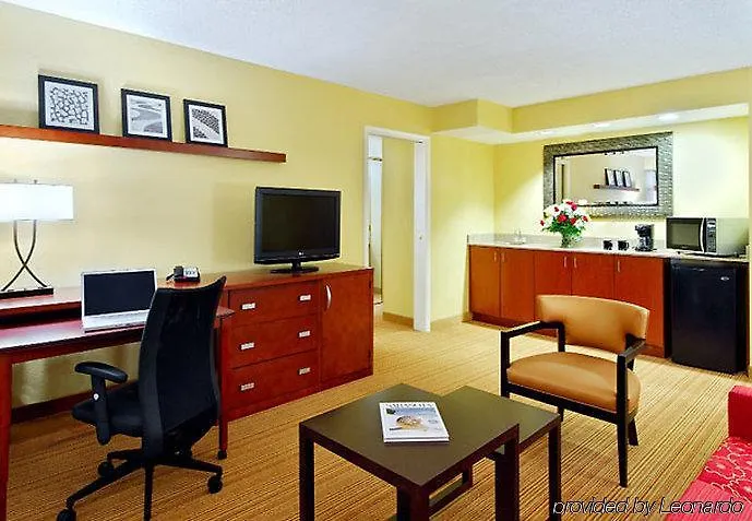 Courtyard Sarasota Bradenton Airport Hotel
